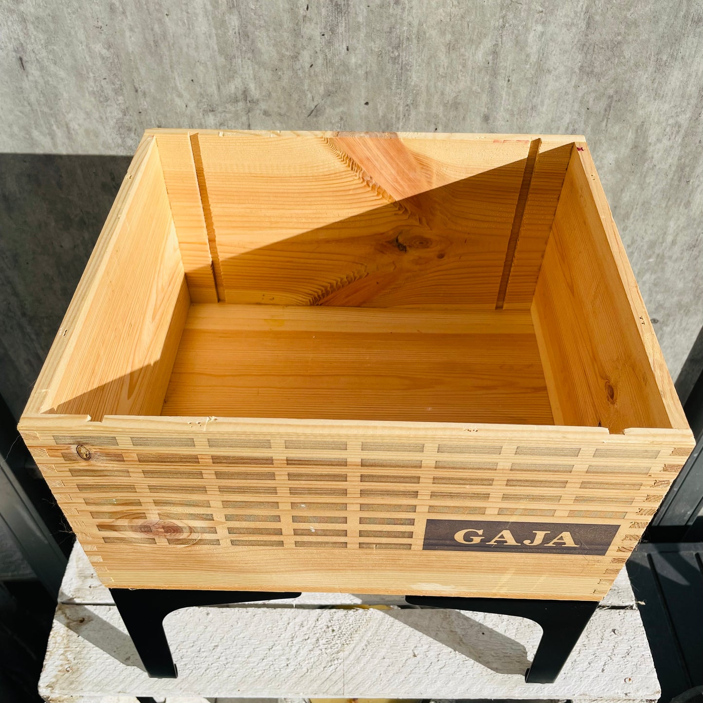 Weinkiste auf Standfüßen GAJA Holzkiste